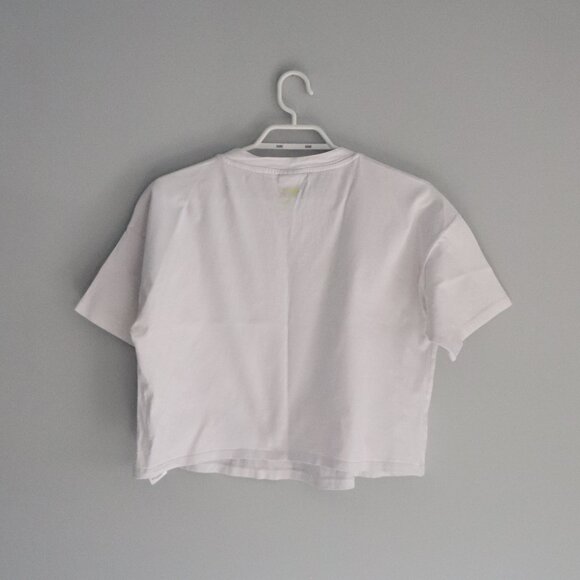 Gymshark White Cropped Med Embroidered Graphic Casual Crew Neck Pullover T-Shirt - Picture 2 of 9